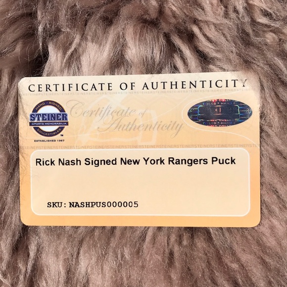 Rick Nash signed New York Rangers hockey puck! ⚜️ - Picture 4 of 5
